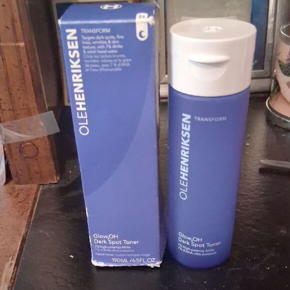 Ole Henriksen GlowOH Dark Spot Toner - - Picture 2 of 7